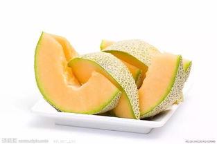 吃冰镇哈密瓜视频,冰镇哈密瓜，口感与营养的双重享受